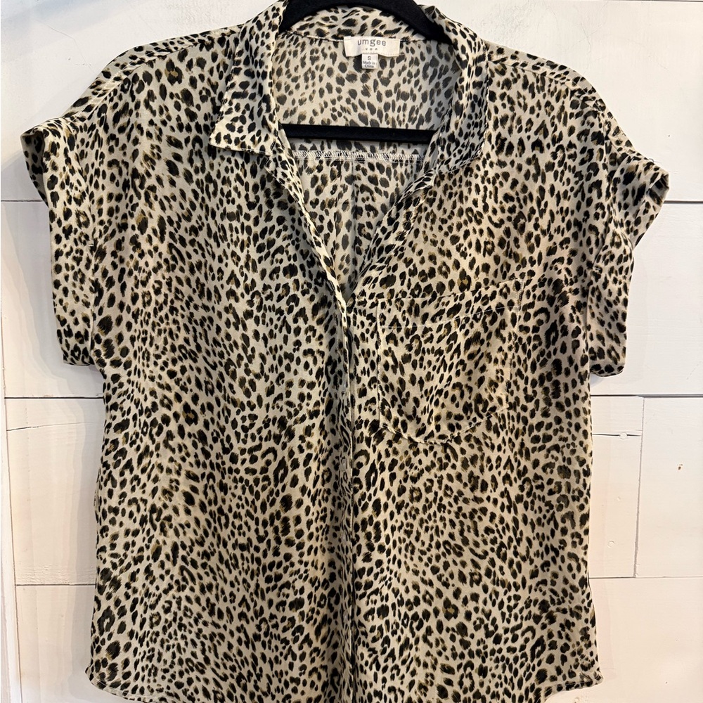 Gibson Animal Print Button-Down Shirt